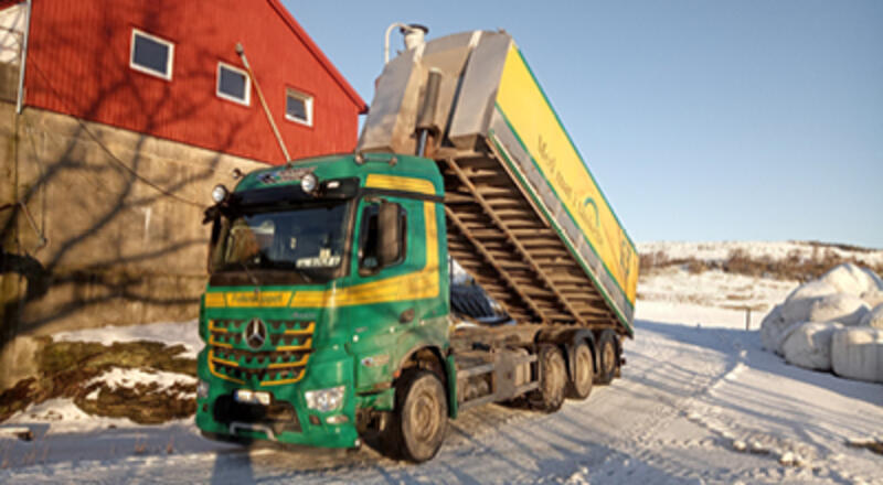 Hjelp våre sjåfører trygt frem med kraftfôret.