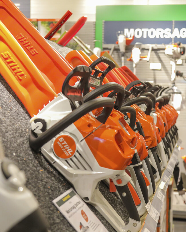 Avdeling med produkter fra Stihl.