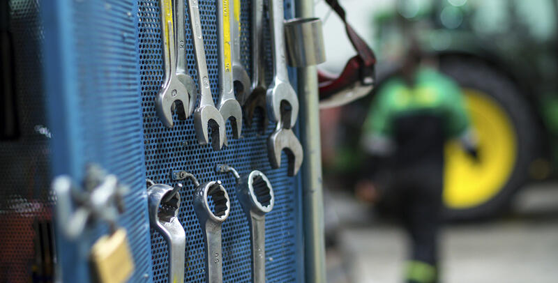 FKRA servicetelefoner for kraftfor, traktor/redskap og I-mek.